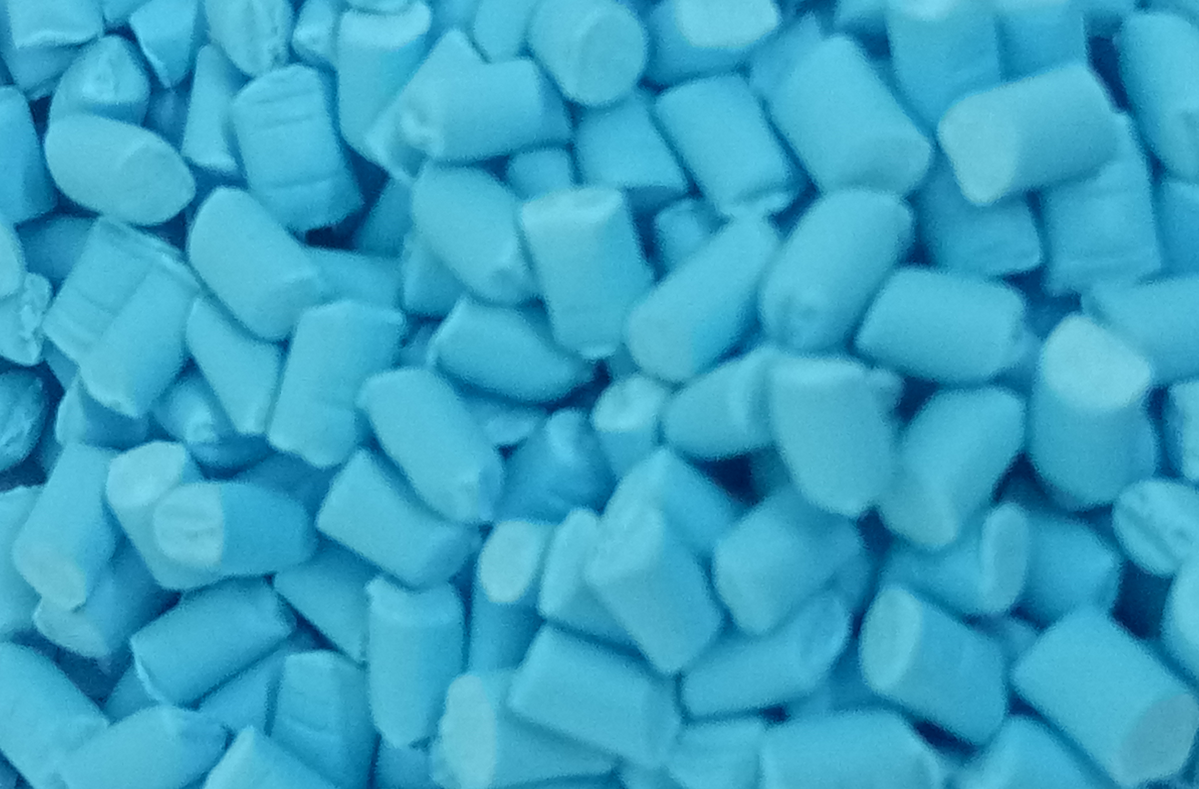 為什么很多地方都可以看到金塑顏制造的產品？