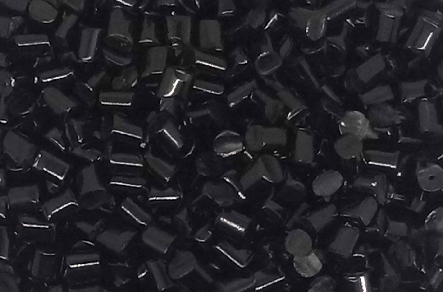 金塑顏帶您了解如何辨別黑色母粒的好壞？