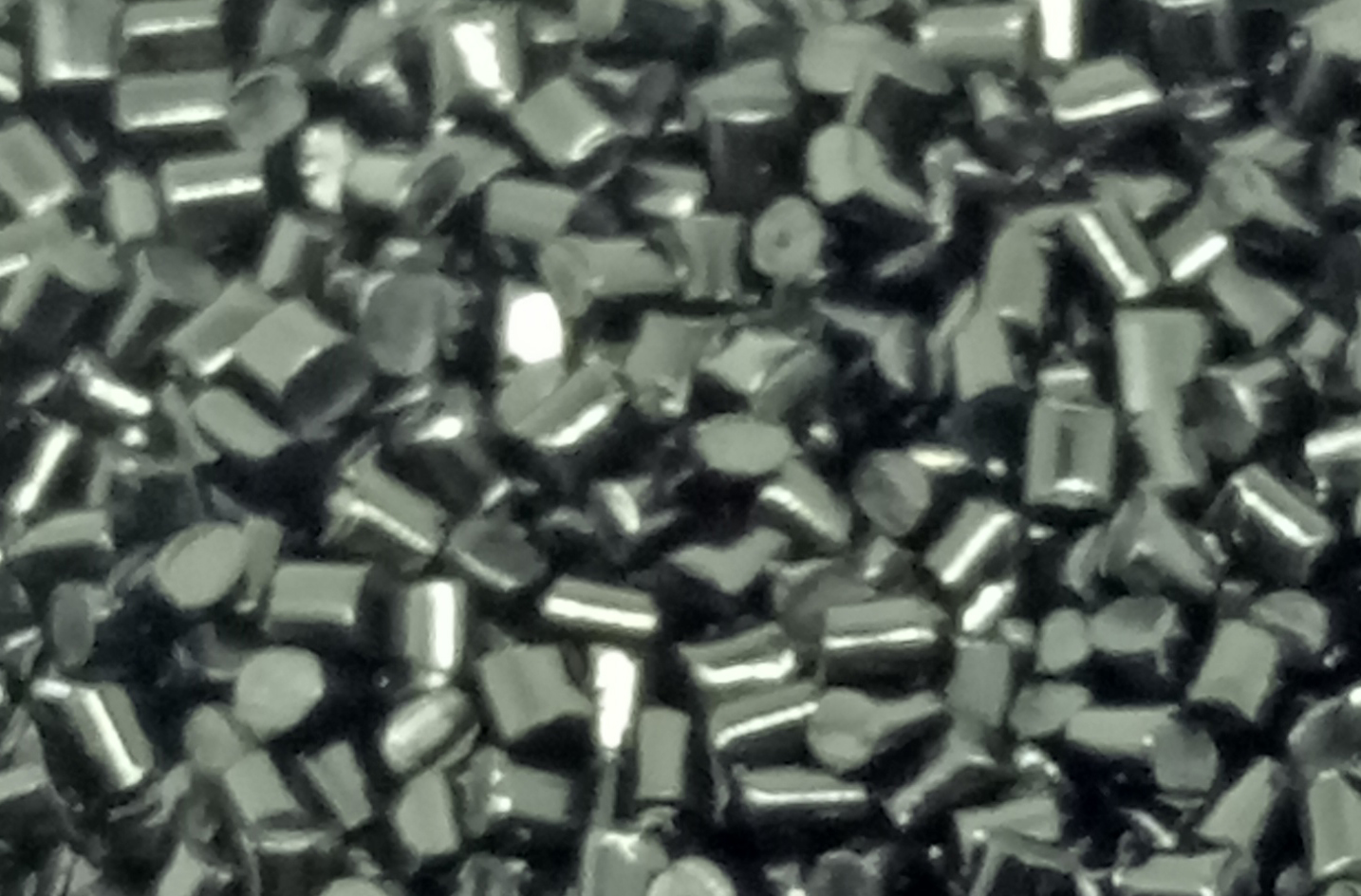 使用黑色母粒的好處哪些？