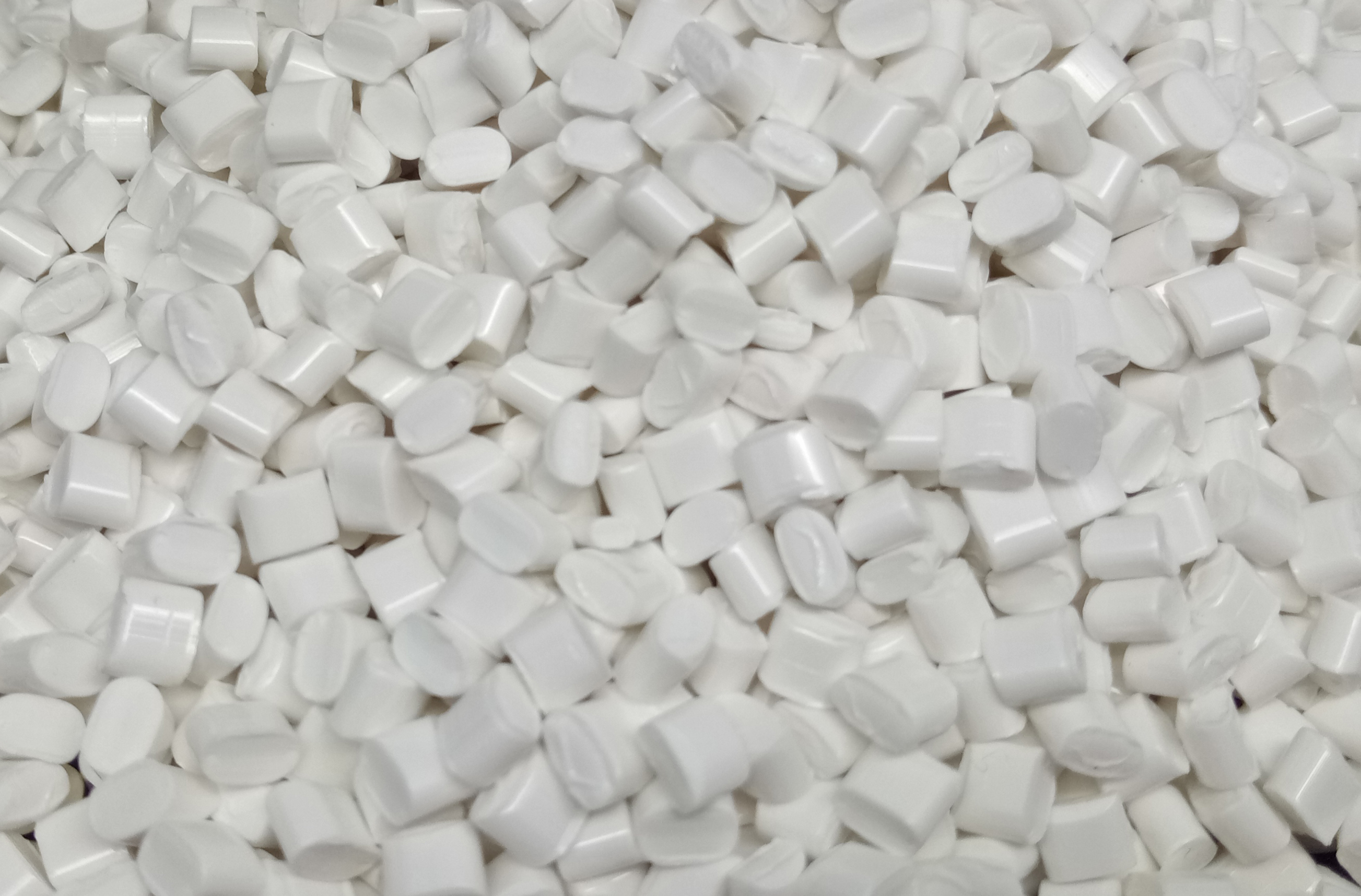 我們?nèi)绾芜x擇白母料的載體？